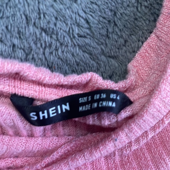 crop top size small - Picture 2 of 2